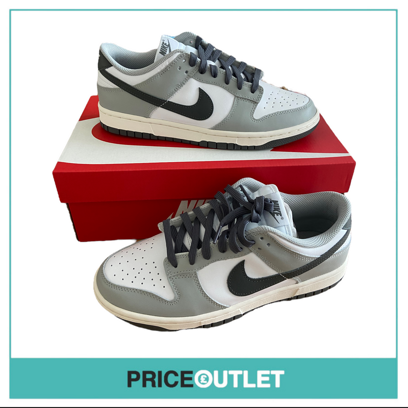 Nike - Dunk Low Wmns 'Light Smoke Grey' - UK 3.5/4